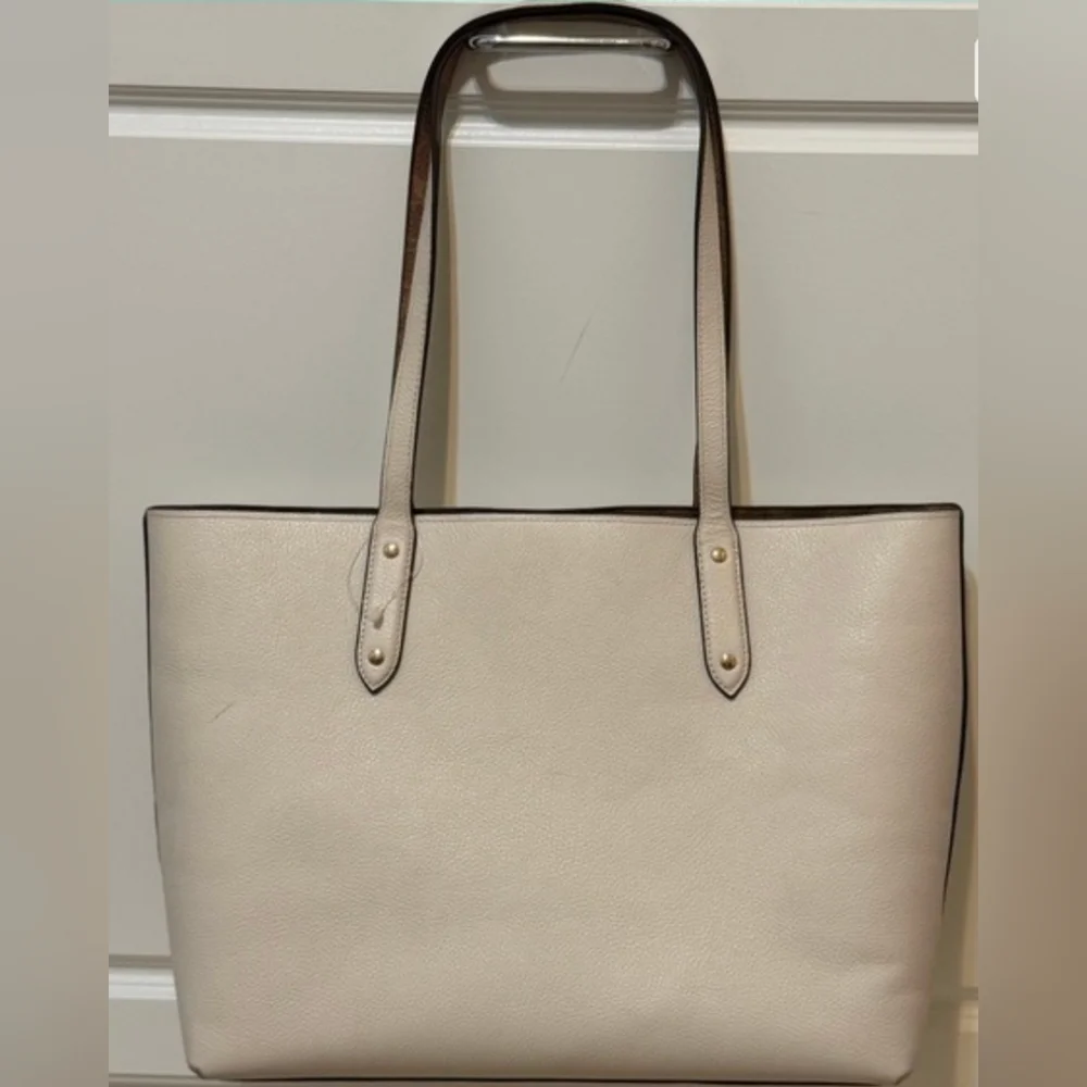 Coach Tote & Wallet EUC - Picture 4 of 10